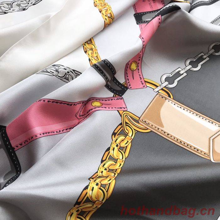 Louis Vuitton Scarf LVS00158